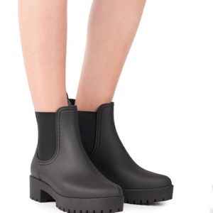 Beautiful Jeffrey Campbell Rain Boots!